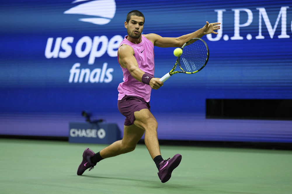 游泳世锦赛女子1500米自由泳：莱德基夺冠，李冰