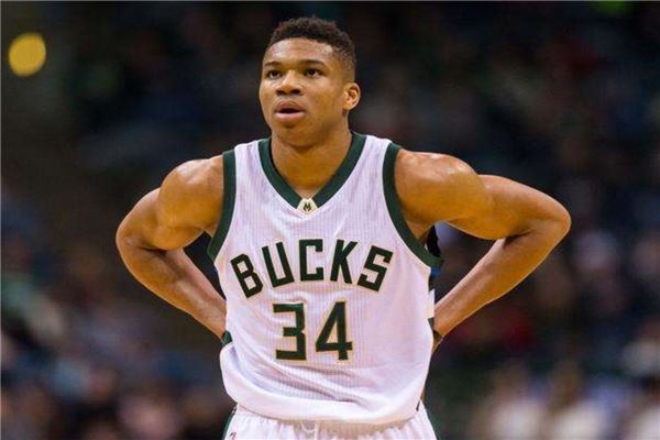 让斯卢茨基连呼“痛心”，以为对手是软柿子，结.